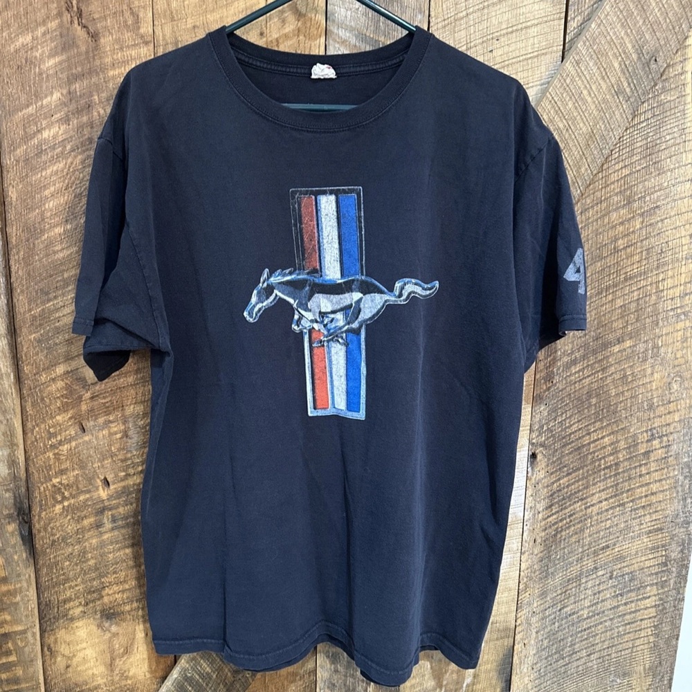 Ford Mustang Mens Black T-Shirt XL Short Sleeve Crew Neck Preshrunk 100% Cotton